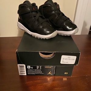 Toddler size 8 Jordan retro 11